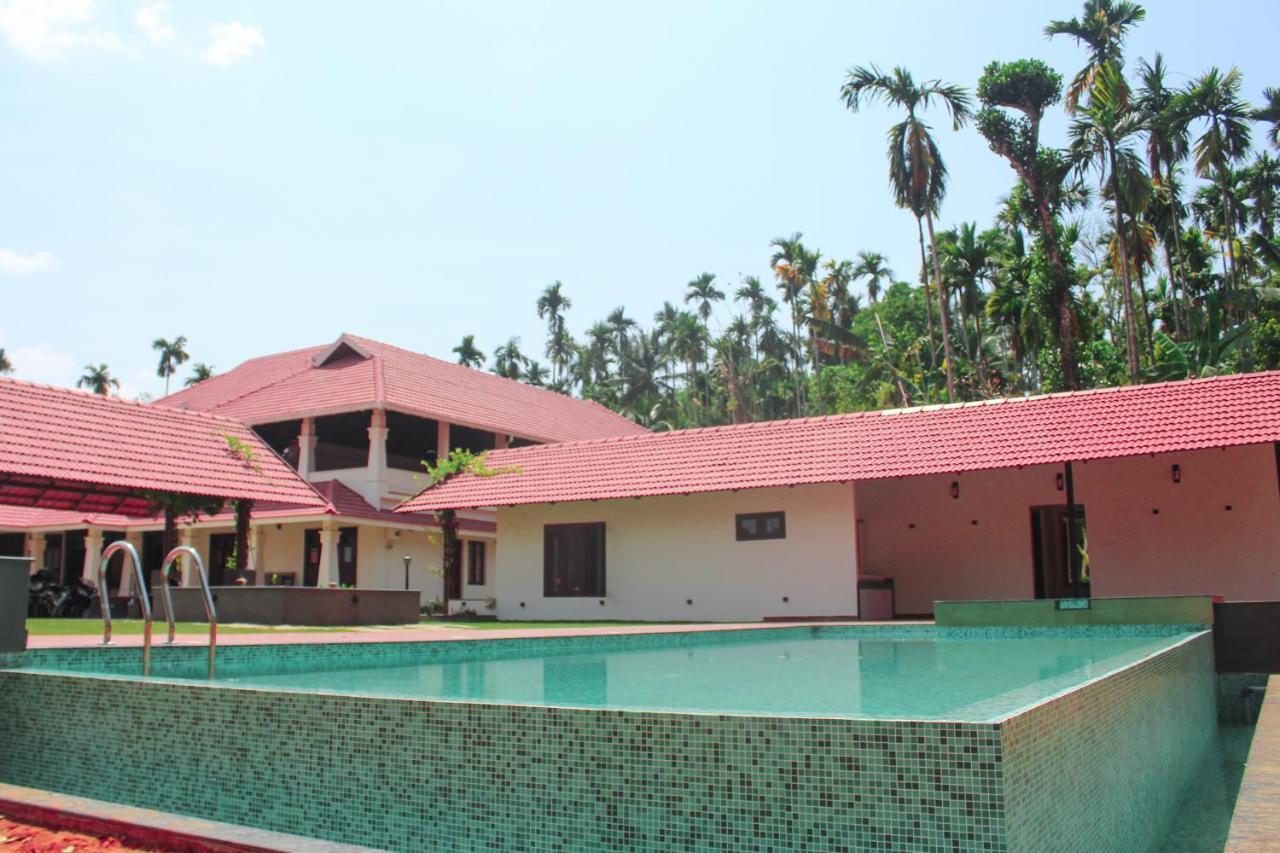 Hotel Wayanad Mace Mansion Kenichira Exterior foto